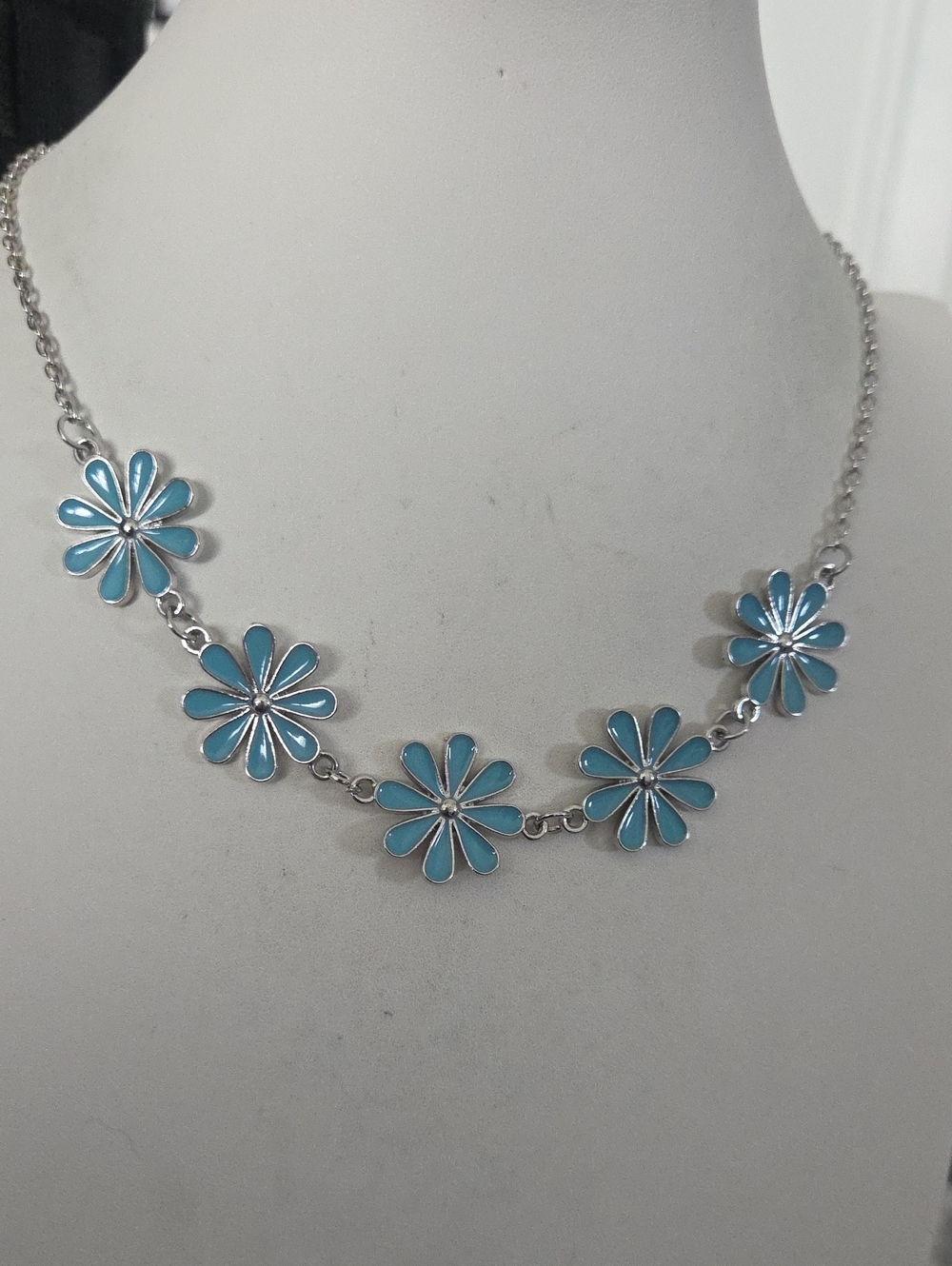 Paparazzi Flora Fantasy Blue Necklace NWT